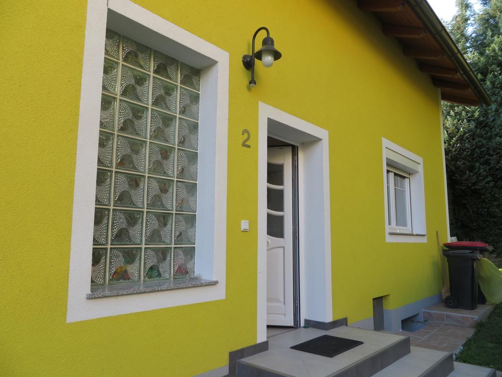 Ferienhaus Deller Пинкафельд Номер фото